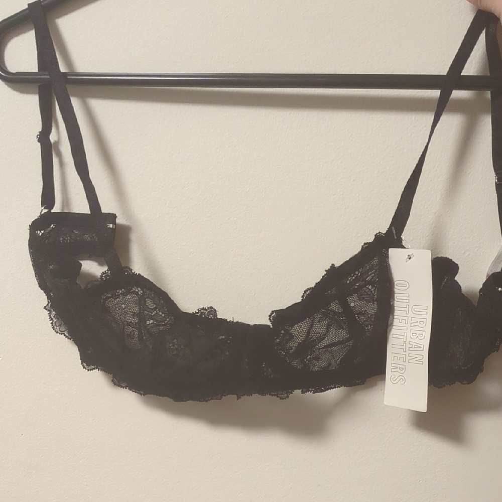 NEW - Urban Outfitters Black Lace Bralette